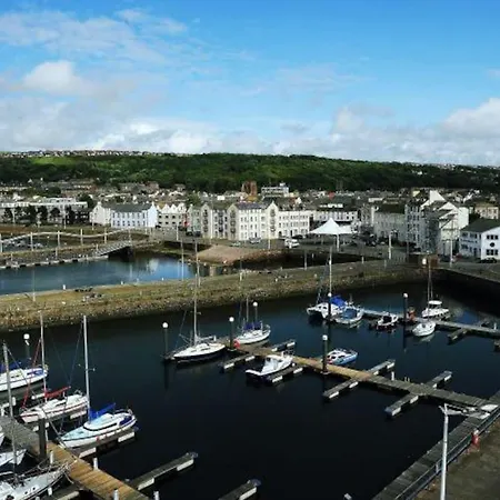 Omega Court - 2 Bed *